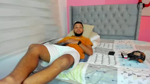 Snapshot of max_sexyhot26 chatting on January 2025 05:58:01 AM max_sexyhot26 online show from January 2025 05:58:01 AM