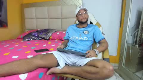 Snapshot of max_sexyhot26 chatting on February 2025 03:01:01 AM max_sexyhot26 online show from February 2025 03:01:01 AM
