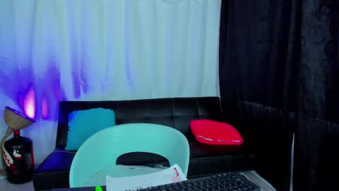 MAX     online show from February 2025 04:09:02 PM