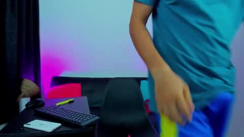 MAX     online show from February 2026 07:49:01 AM