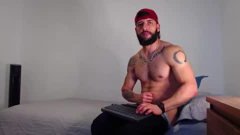 max_xl_ online show from November 2025 12:10:01 AM