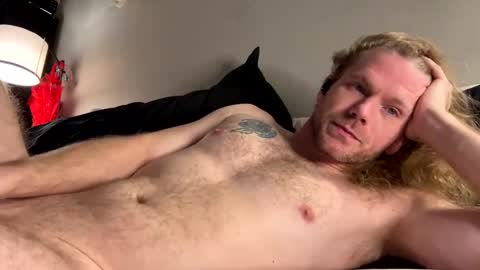 Snapshot of maxaux chatting on January 2025 11:26:02 AM Max online show from January 2025 11:26:02 AM