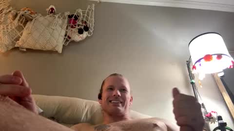 Snapshot of maxaux chatting on October 2025 07:36:02 PM Max online show from October 2025 07:36:02 PM