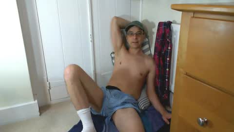 Snapshot of maxdavies chatting on July 2026 04:44:01 PM Max Davies online show from July 2026 04:44:01 PM