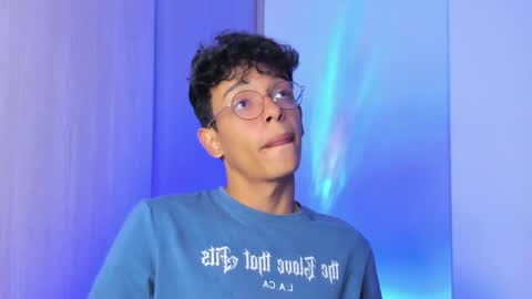 Max  online show from April 2026 02:20:02 AM