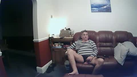 MAX online show from March 2025 10:04:02 PM