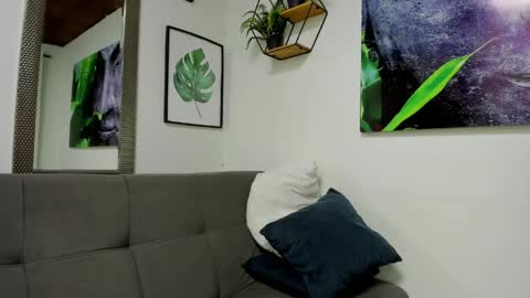 Alex online show from February 2026 11:28:02 PM