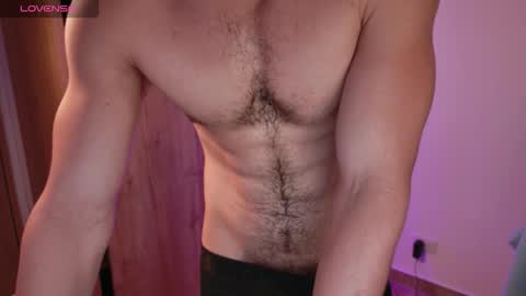 Snapshot of maxifit_ chatting on December 2025 09:03:01 AM Mikael online show from December 2025 09:03:01 AM