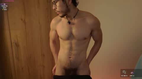 Snapshot of maxifit_ chatting on February 2026 01:43:02 AM Mikael online show from February 2026 01:43:02 AM