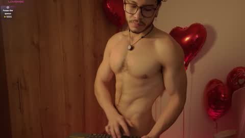 Snapshot of maxifit_ chatting on February 2026 09:28:02 AM Mikael online show from February 2026 09:28:02 AM