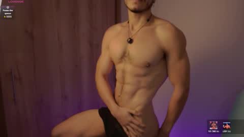 Snapshot of maxifit_ chatting on February 2026 09:29:02 AM Mikael online show from February 2026 09:29:02 AM