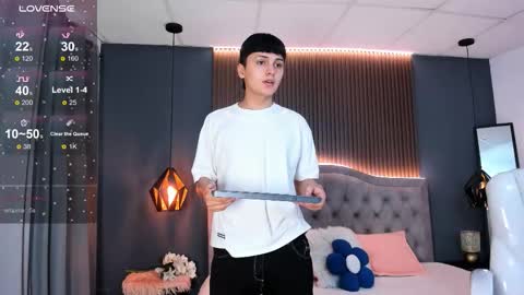 --  -- online show from November 2025 07:23:01 PM