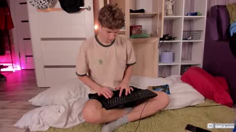 maxim burn online show from February 2026 09:25:02 PM