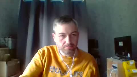 Snapshot of maximefrxx chatting on May 2026 03:40:02 PM Maxime online show from May 2026 03:40:02 PM