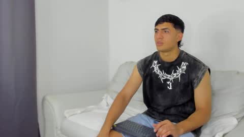 Snapshot of maximilianoharris chatting on September 2025 02:47:02 AM maximiliano harris online show from September 2025 02:47:02 AM