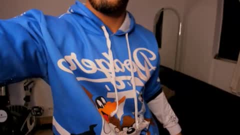 Maximo online show from November 2025 03:06:01 AM