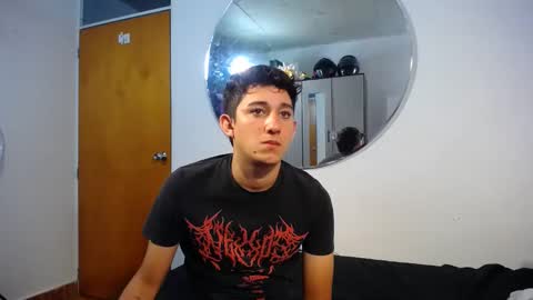 Snapshot of maximo_and_isa chatting on September 2025 02:55:01 AM -- maximo and isa -- online show from September 2025 02:55:01 AM