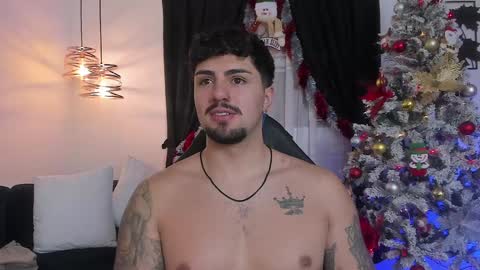 Snapshot of maximo_rodriguez chatting on December 2024 12:16:02 PM Maximo online show from December 2024 12:16:02 PM