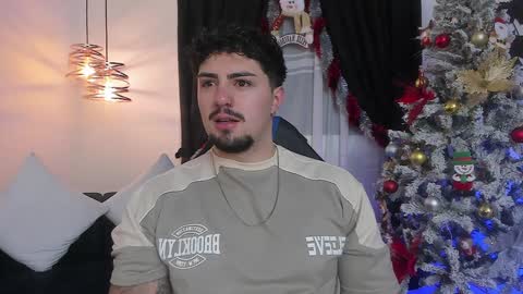 Snapshot of maximo_rodriguez chatting on December 2024 06:58:01 AM Maximo online show from December 2024 06:58:01 AM