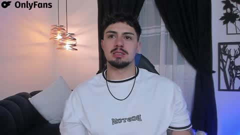 Snapshot of maximo_rodriguez chatting on January 2025 05:24:01 AM Maximo online show from January 2025 05:24:01 AM