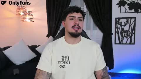 Snapshot of maximo_rodriguez chatting on February 2025 06:07:02 AM Maximo online show from February 2025 06:07:02 AM