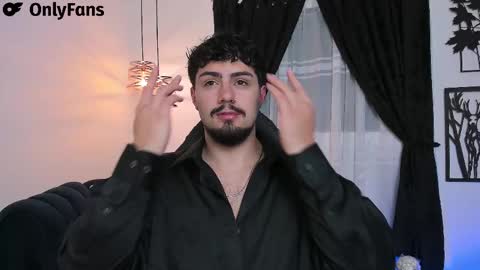 Snapshot of maximo_rodriguez chatting on February 2025 05:34:01 AM Maximo online show from February 2025 05:34:01 AM