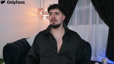 Snapshot of maximo_rodriguez chatting on February 2025 05:26:01 AM Maximo online show from February 2025 05:26:01 AM