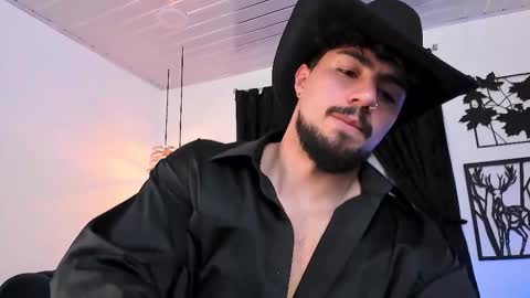 Snapshot of maximo_rodriguez chatting on November 2025 05:07:01 AM Maximo online show from November 2025 05:07:01 AM