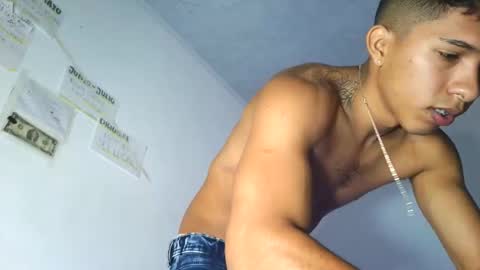 Snapshot of maximo_vega_new chatting on February 2026 12:21:01 PM Maximo Aron Vega online show from February 2026 12:21:01 PM