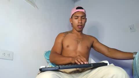 Snapshot of maximo_vega_new chatting on February 2026 11:28:02 PM Maximo Aron Vega online show from February 2026 11:28:02 PM