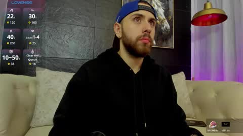 Maximo Wolf online show from November 2025 09:24:01 PM