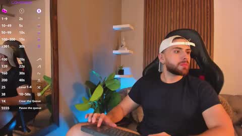 Maximo Wolf online show from March 2026 09:10:01 PM