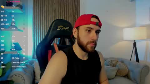 Snapshot of maximo_wolf1 chatting on July 2026 08:35:01 PM Maximo Wolf online show from July 2026 08:35:01 PM