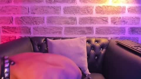 Snapshot of maximoking26 chatting on February 2026 05:06:02 AM MAXIMO online show from February 2026 05:06:02 AM