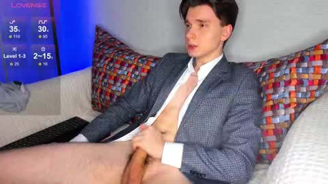 Max online show from March 2025 04:47:02 AM