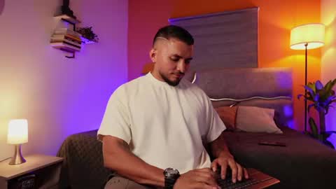 Snapshot of maximusclark chatting on June 2026 02:31:02 AM Maximus Clark online show from June 2026 02:31:02 AM
