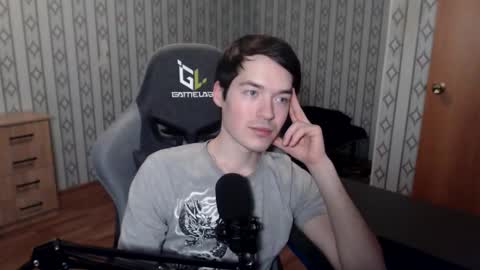 Snapshot of maximuslan chatting on December 2025 04:47:01 PM Marcolas online show from December 2025 04:47:01 PM