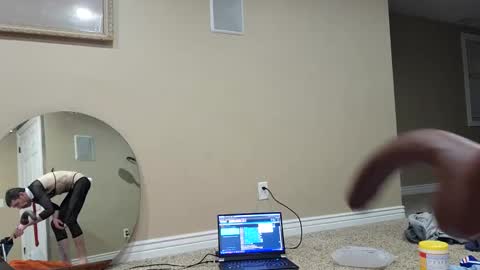 maxjr8008 online show from December 2024 07:22:01 AM