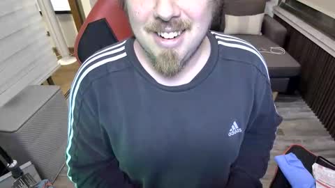 Snapshot of maxredz chatting on February 2026 03:26:01 AM Max online show from February 2026 03:26:01 AM