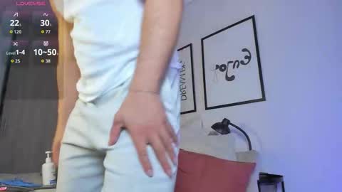 Max online show from November 2025 10:25:02 PM