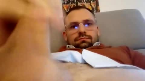 Max online show from December 2025 07:56:02 AM