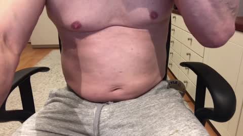 Max online show from January 2025 05:37:02 AM