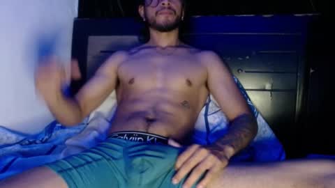 Snapshot of maxximus_10 chatting on December 2024 06:04:02 PM maxximus_10 online show from December 2024 06:04:02 PM