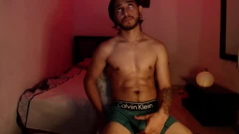 Snapshot of maxximus_10 chatting on January 2025 08:57:02 AM maxximus_10 online show from January 2025 08:57:02 AM