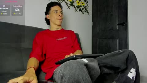 Snapshot of maxxx_bigcock chatting on April 2026 02:14:02 AM Max online show from April 2026 02:14:02 AM