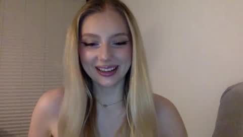 Snapshot of mayaflirt chatting on March 2026 04:42:01 PM mayaflirt online show from March 2026 04:42:01 PM