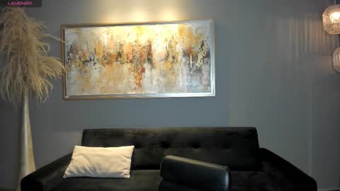 Maya online show from November 2025 03:21:02 AM