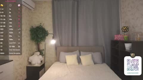 Snapshot of maybellebyone chatting on June 2026 04:34:02 PM Milina online show from June 2026 04:34:02 PM
