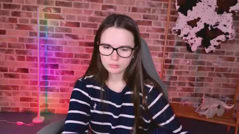 maybloom_ online show from March 2026 07:03:01 AM