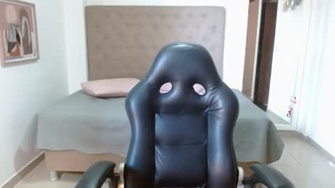 MAYA online show from December 2025 06:27:02 PM